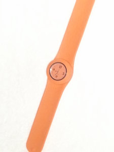 Slapwatch1 oranje